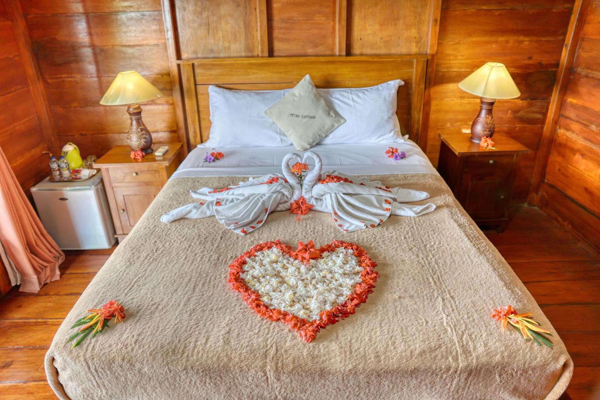 Petak Cottage Ped Экстерьер фото
