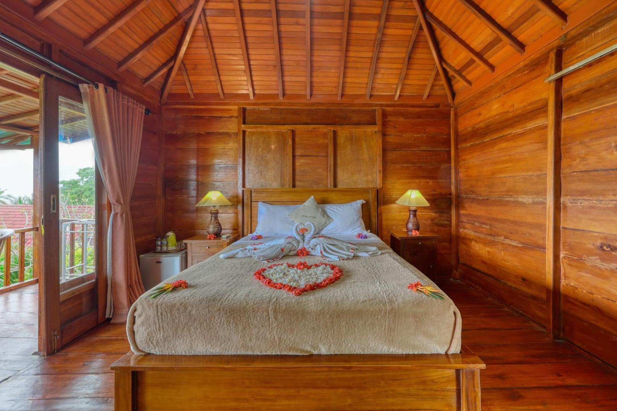 Petak Cottage Ped Экстерьер фото