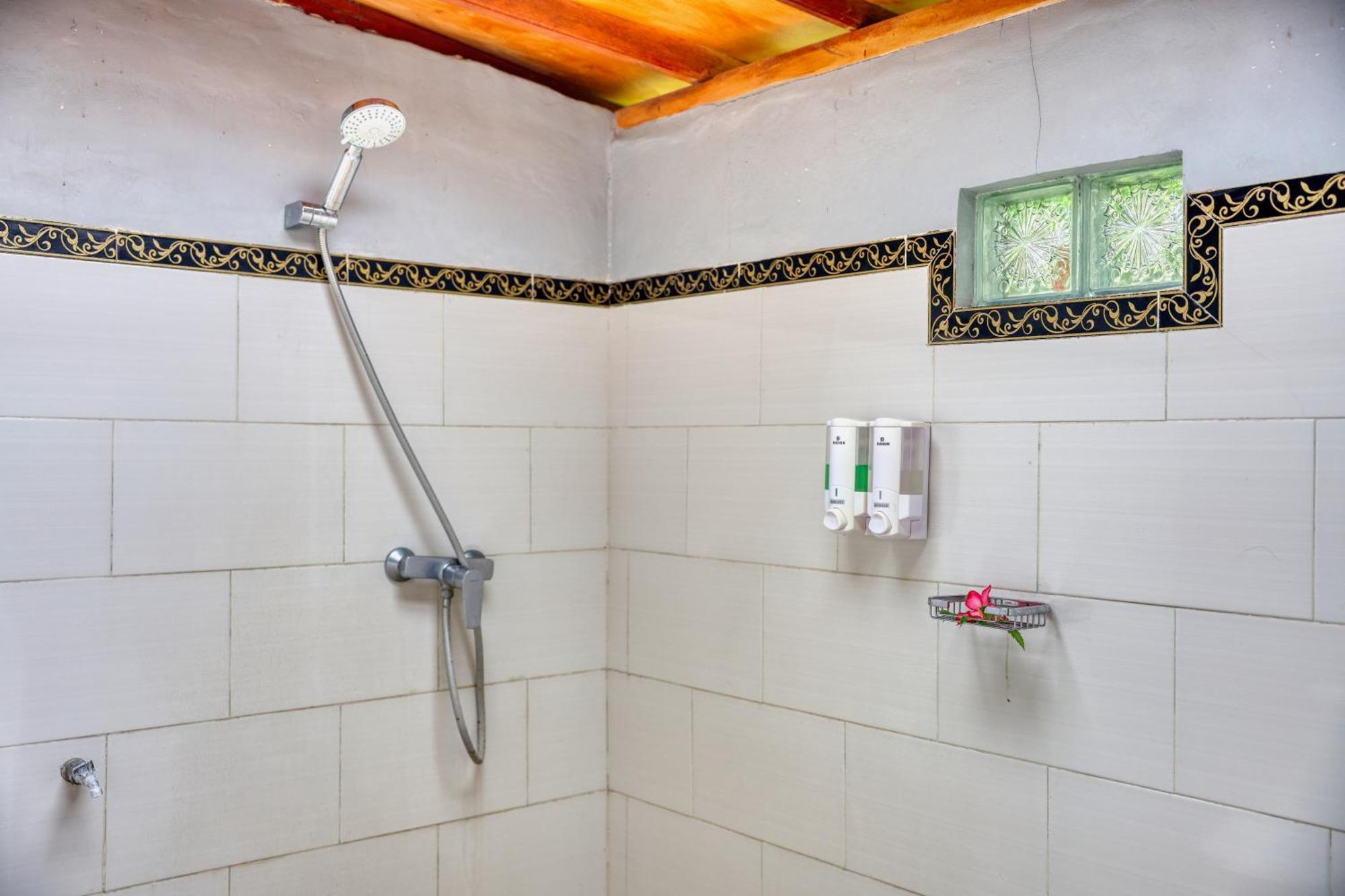 Petak Cottage Ped Экстерьер фото